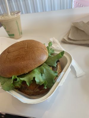 Classic with cheese and bacon at Meta Burger in Edgewater