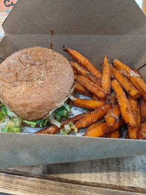 Spicy Chickun Sandwich at C4Eats in Hollywood