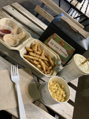 Mac & Cheez and fries with a Mango Banana Smoothie at C4Eats in Hollywood