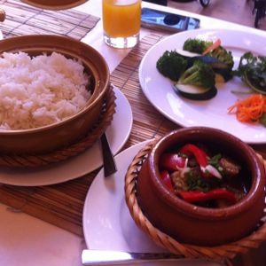 seitan dish at Loving Hut in Hamburg