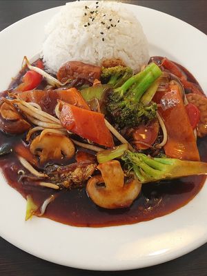 Tempeh in soy sauce at Loving Hut in Hamburg