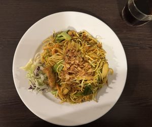 Fried noodles with tofu.  at Loving Hut in Hamburg