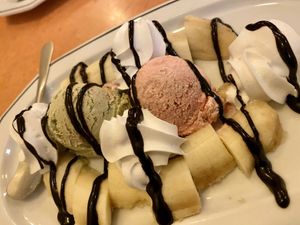 banana split 🍌 at Loving Hut in Hamburg