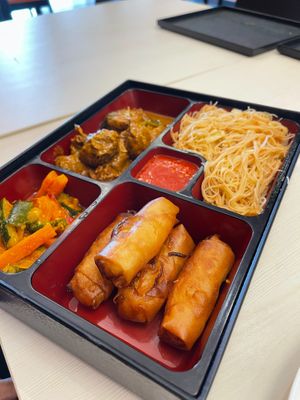 ✅Set E- RM 25
Popiah Goreng, | Acar Rampai | Mutt'n Curry | Nyonya Mee Siam
 at Crown Colony Cuisine in Petaling Jaya