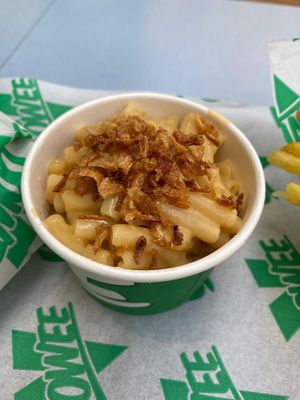 Mac ‘N’ Cheese  at Oowee Vegan in South West London