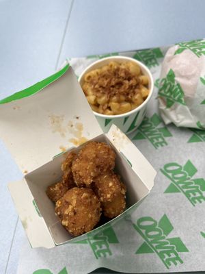 Cauli bites and Mac n cheese with crispy onions   at Oowee Vegan in South West London