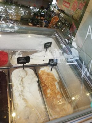 Zitrone at [why not] Café in Hamburg