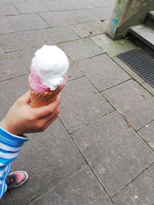 Erdbeer & Zitrone at [why not] Café in Hamburg