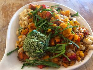 Mac n cheese with pesto and veggies at Pomegranate Cafe in Phoenix