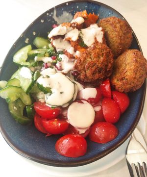 Falafel bowl at Birdie & Co - Mittelstraße in Dusseldorf