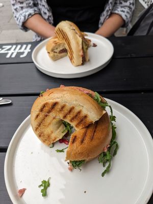 Veganer Bagel at Birdie & Co - Mittelstraße in Dusseldorf