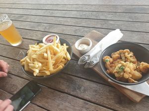 Chips and cauliflower at Railway Hotel in Castlemaine