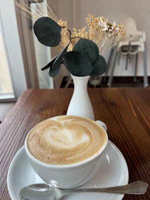 Cappuccino mit Oatly  at Rebels in Bamberg