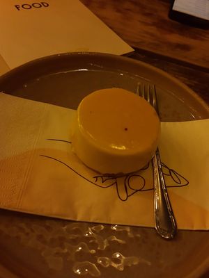 Passionfruit cheesecake at Vegitalian - Schoutenstraat in Utrecht
