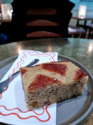 Lemon cake (wrongly served , asked the tartelette) at Vegitalian - Schoutenstraat in Utrecht