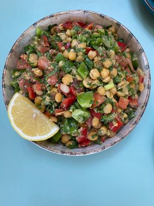 Shamsy salad
Our very own recipe with chickpeas and red and green peppers, tomato, fresh onion, parsley and lemon at Tastes of Damascus in Athens