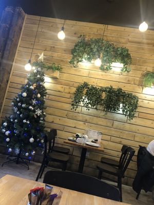 Atmosphere at Wanderlust Cafe & Bistro in Edinburgh