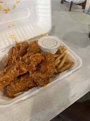 Buffalo tenders, with a dill ranch. Heavenly. #Veganuary at Winter Park Biscuit Company in Orlando