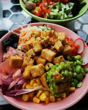  at Rainbowl Poke in Da Nang