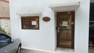 Storefront at Vegan Vanilla Bakery in Daejeon