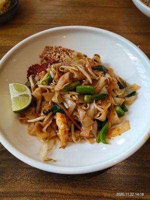 Fried kuey teow at Lotus Vegetarian 莲心 - Novena in Central Singapore