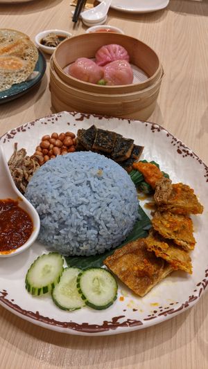 Blue Pea flower Nasi Lemak at Lotus Vegetarian 莲心 - Novena in Central Singapore