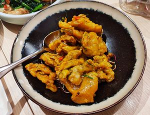 Buttered Abalone Mushroom (non vegan) 奶香鲍鱼菇 at Lotus Vegetarian 莲心 - Novena in Central Singapore