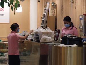 Busy with orders at Lotus Vegetarian 莲心 - Novena in Central Singapore