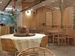 Oct 21 - very empty due to covid measures at Lotus Vegetarian 莲心 - Novena in Central Singapore