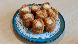 Veggie Scallop Yam Fritters  at Lotus Vegetarian 莲心 - Novena in Central Singapore