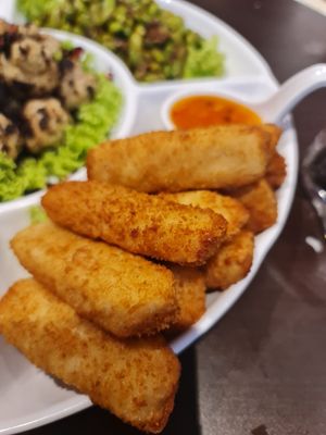 Hooish fingers ~ 31/10/22 at Lotus Vegetarian 莲心 - Novena in Central Singapore