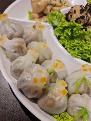 Truffle Minced Dumplings ~ 31/10/22 at Lotus Vegetarian 莲心 - Novena in Central Singapore