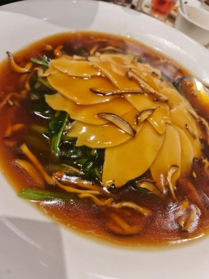 Abalone with assorted Mushroom & spinach in pumpkin sauce ~ 31/10/22 at Lotus Vegetarian 莲心 - Novena in Central Singapore