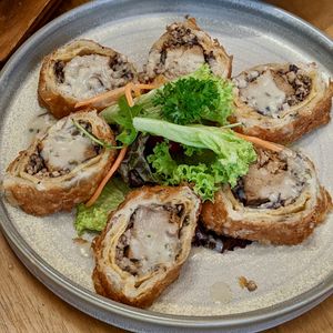 Christmas 2022 Vegan Menu - Signature Mushroom Wellington at Lotus Vegetarian 莲心 - Novena in Central Singapore