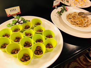 Buffet selection at Lotus Vegetarian 莲心 - Novena in Central Singapore