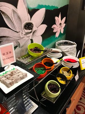 Dessert station at Lotus Vegetarian 莲心 - Novena in Central Singapore