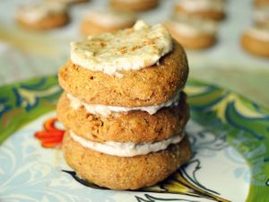 G/F, VEGAN PUMPKIN SANDWICH COOKIES at Globowl Cafe in Lexington