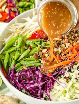 Shangri LaLa Globowl Salad at Globowl Cafe in Lexington