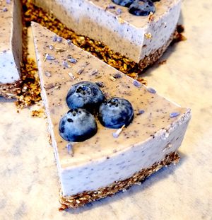 BLUEBERRY LAVENDER CHEESECAKE (RAW, VEGAN, G/F) at Globowl Cafe in Lexington