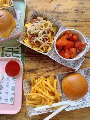 Loved the way my friends did not know this was a vegan place and they will never know 😂  at Neat - Camden in North West London