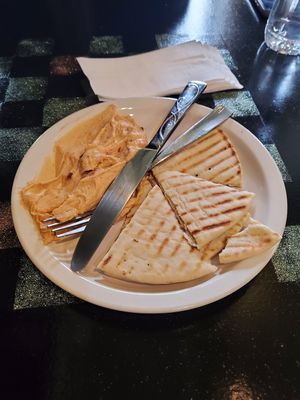 Hummus and Pita bread at Birdie's Cafe in Westminster