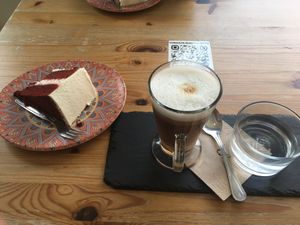 Vegan red velvet and vegan latte macchiato at We The North in Tenerife