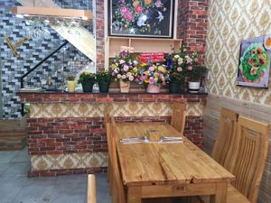 main hall at Hoang Nhi - P1 in Da Lat