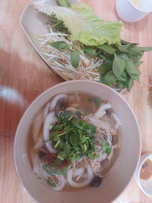 Pho Nam at Hoang Nhi - P1 in Da Lat