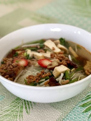 Noodle soup tom yum flavor   at Jerng Dtear - เจิ้งเต๋อ in Koh Samui