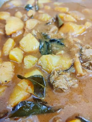 Curry potatoes
Photo by Lian Hua She  at Lian Hua 莲花素食 in Ipoh