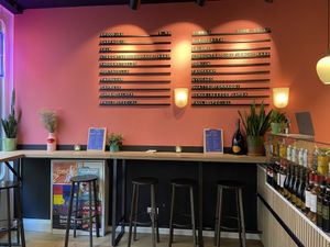 Menu: unfortunately only vegan pizzas with avocado and mushrooms possible. He has vegan cheese and feta.  at Paul's Pizza in Utrecht