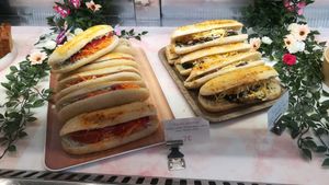 See this broken angle on the label? It was written 'vegan', but finally it's not. Please double-ask everything if you're a vegan, there can be errors as it's a vegetarian place. at Flower Food in Paris