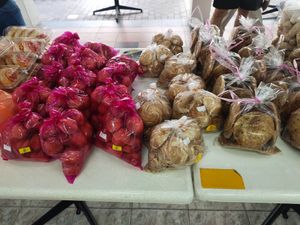 Local biscuits at Zi Zai Vegetarian 自在齋 - Bishan in Central Singapore