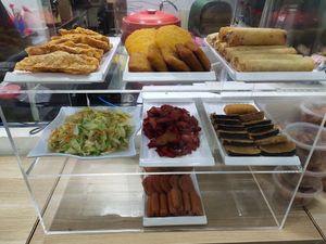 Early morning dishes at Zi Zai Vegetarian 自在齋 - Bishan in Central Singapore